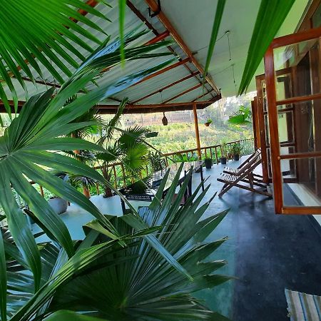 Serenity Homestay Элла Экстерьер фото